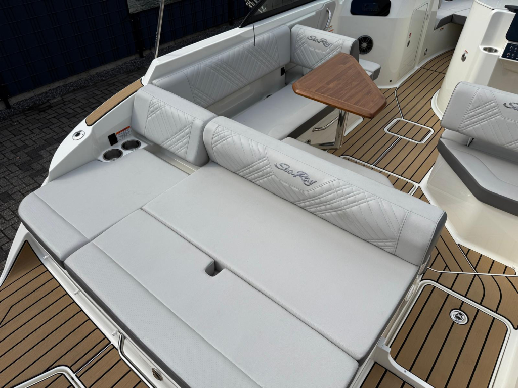 Sea Ray SDX 230 — foto 5 van 46