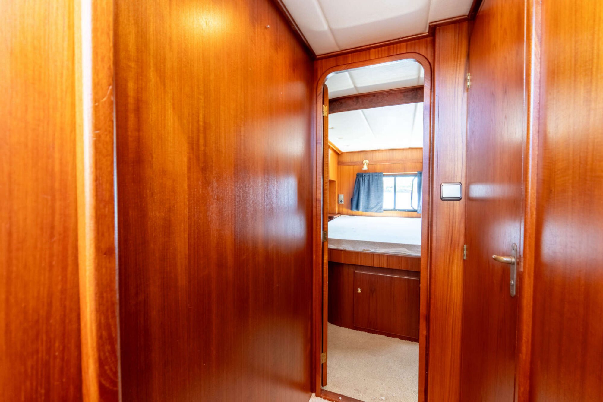 Explorer Classic 14.00 AK Cabrio — foto 19 van 49