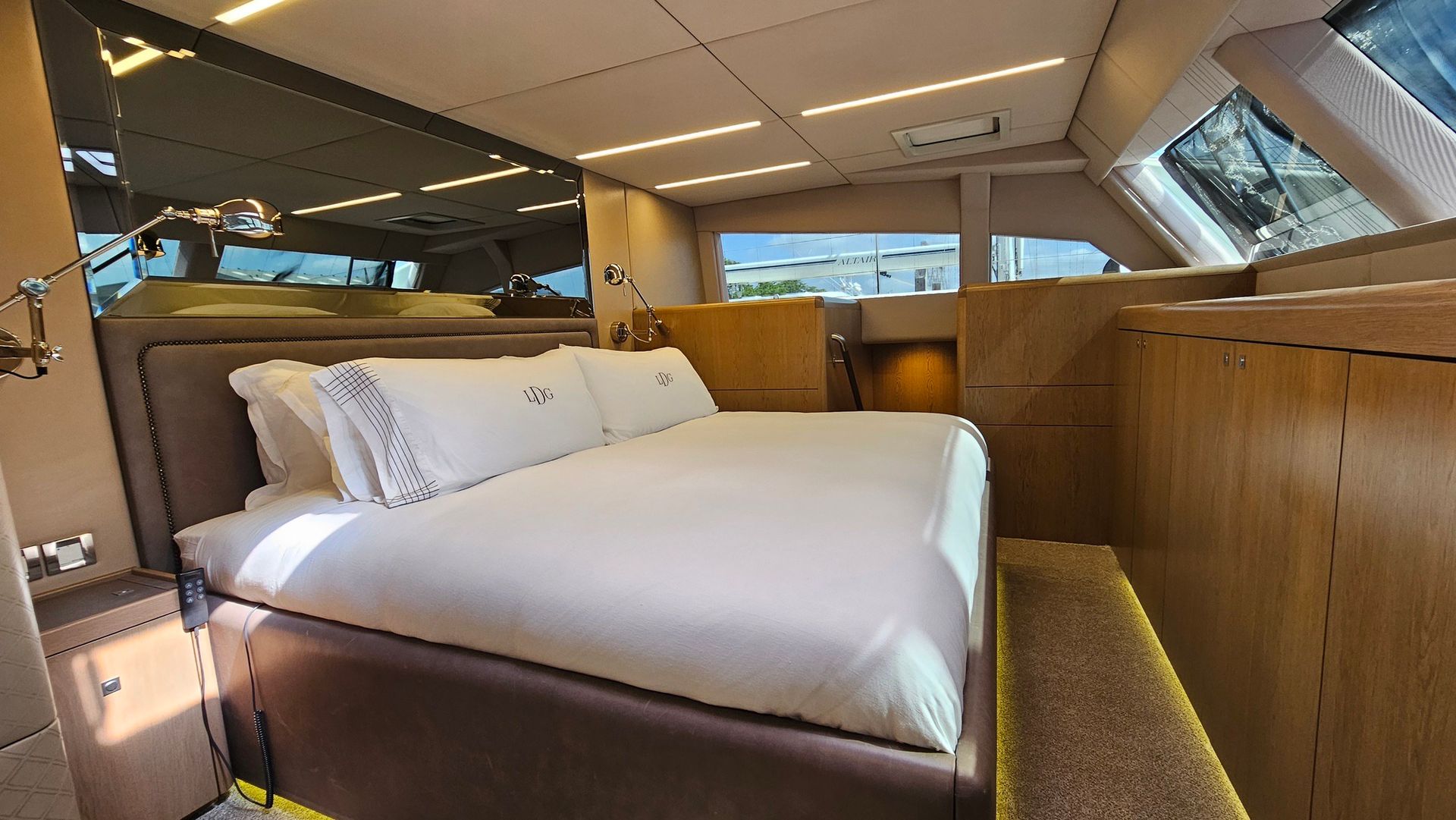 Sunreef Yachts 88 DD - "Little Gigant" — foto 11 van 12