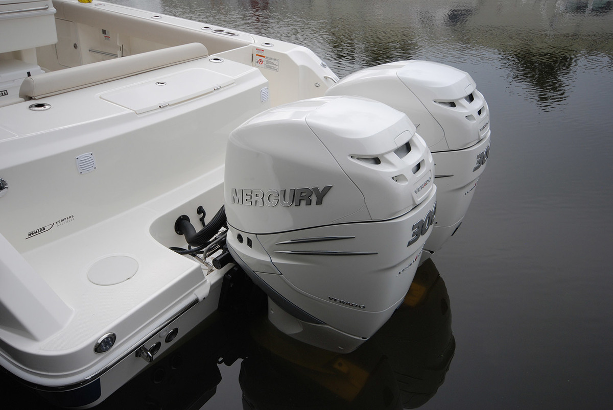Boston Whaler 330 Outrage — foto 34 van 40