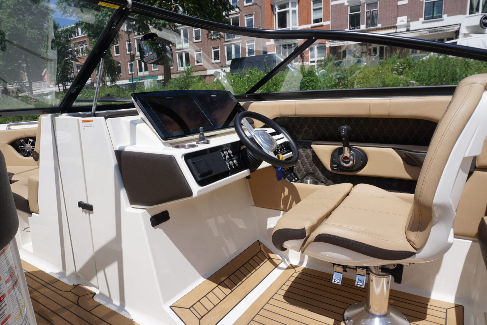 Sea Ray 250 SLX — foto 14 van 33