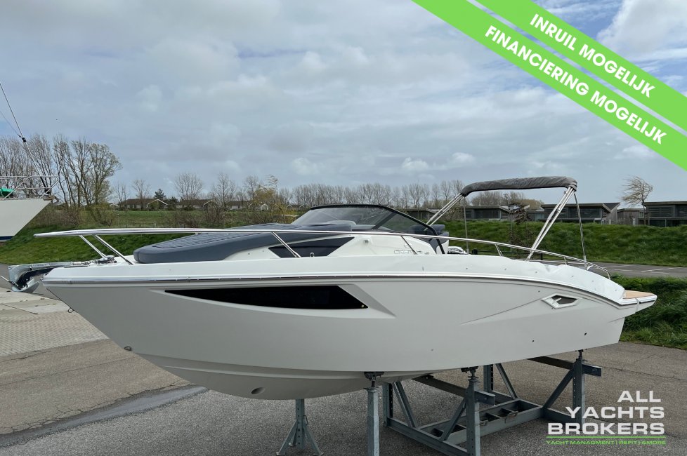 Cranchi Endurance E30 — foto 2 van 12