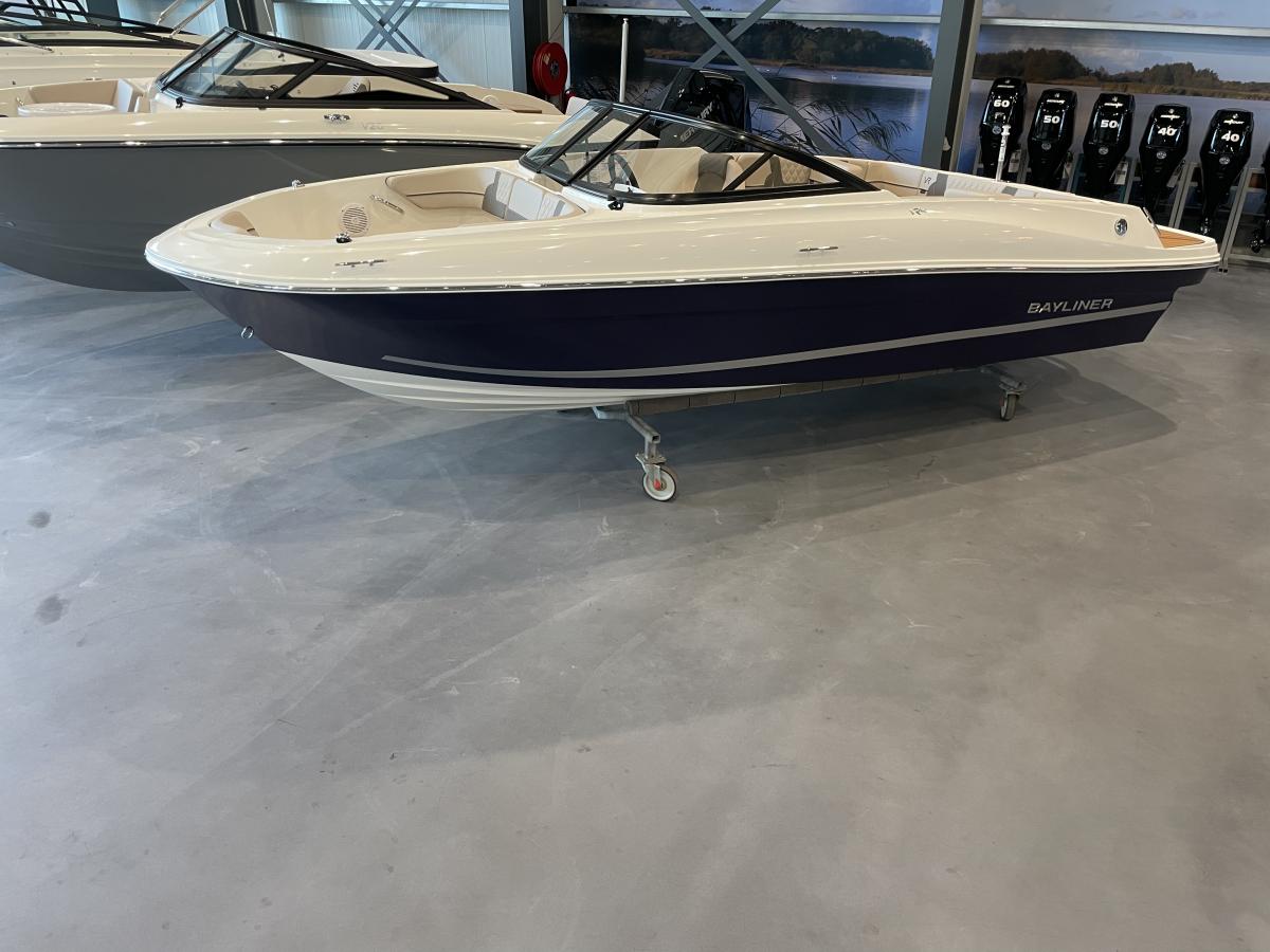 Bayliner VR4 Outboard