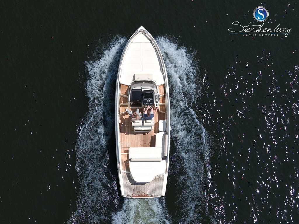 Invictus 280 GT — foto 6 van 42