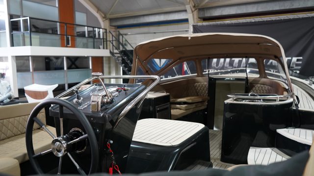 Waterspoor  808 Open | All Black | 110pk Yanmar | DIRECT VAARKLAAR — foto 8 van 20
