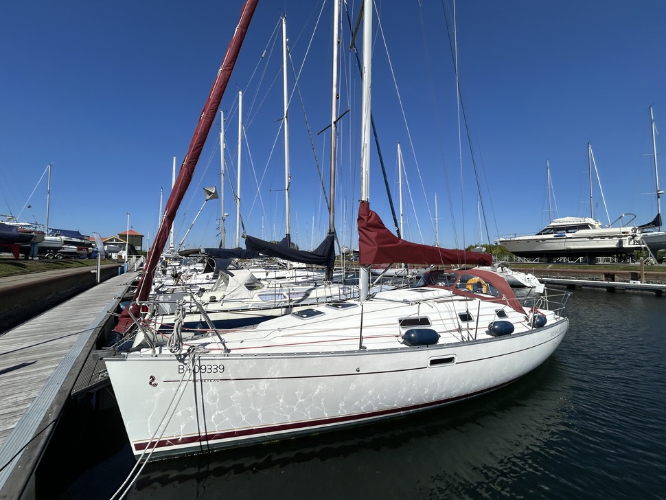 Beneteau Oceanis Clipper 311 — foto 10 van 12