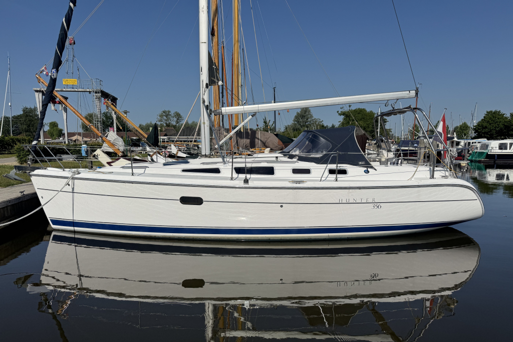 Hunter 356