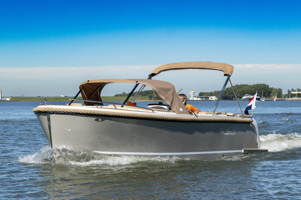Lago Amore 733 Tender — foto 2 van 20