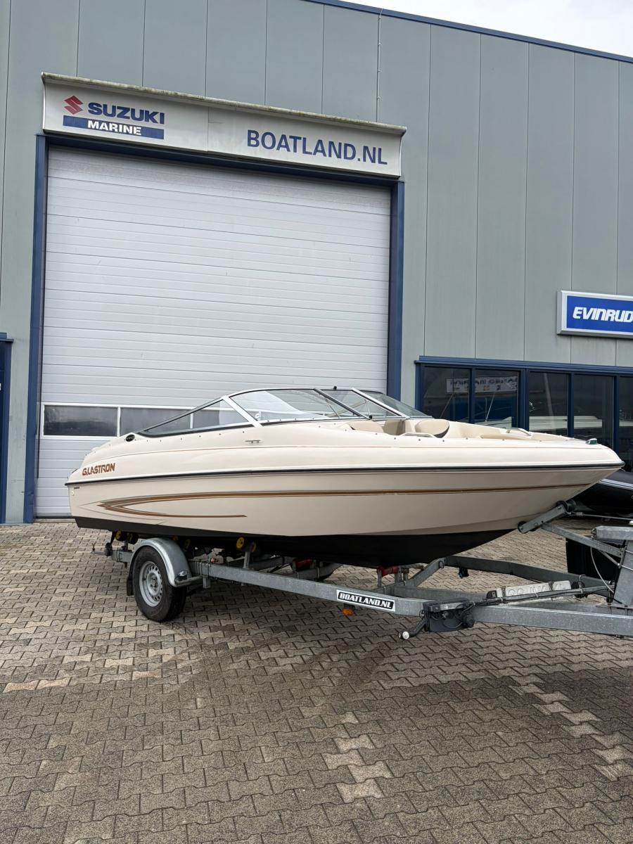 Glastron GX185 Bowrider — foto 17 van 17