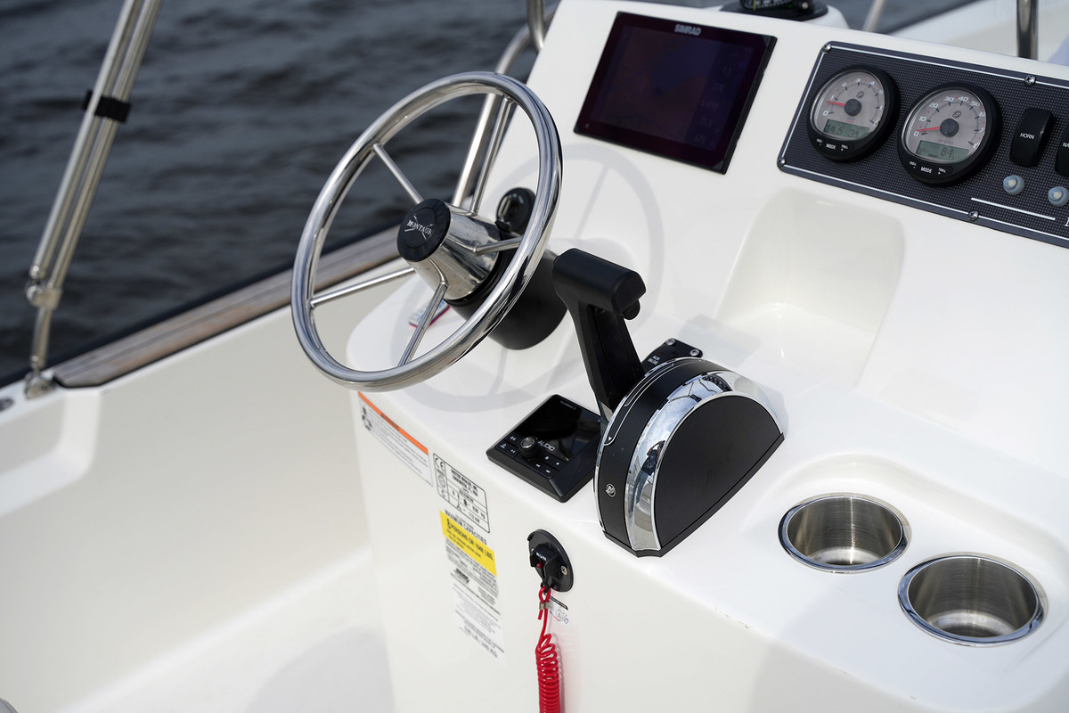 Boston Whaler 190 Montauk — foto 24 van 40