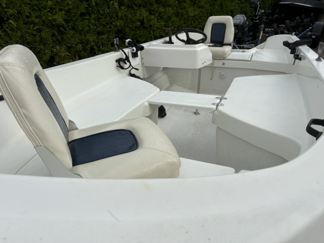 Ryds 435 met Tohatsu 9.8 PK 4 Takt met Tilt functie — foto 5 van 13
