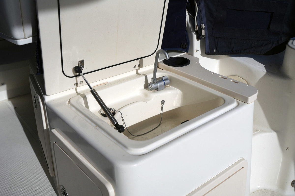 Boston Whaler 285 Conquest — foto 37 van 46