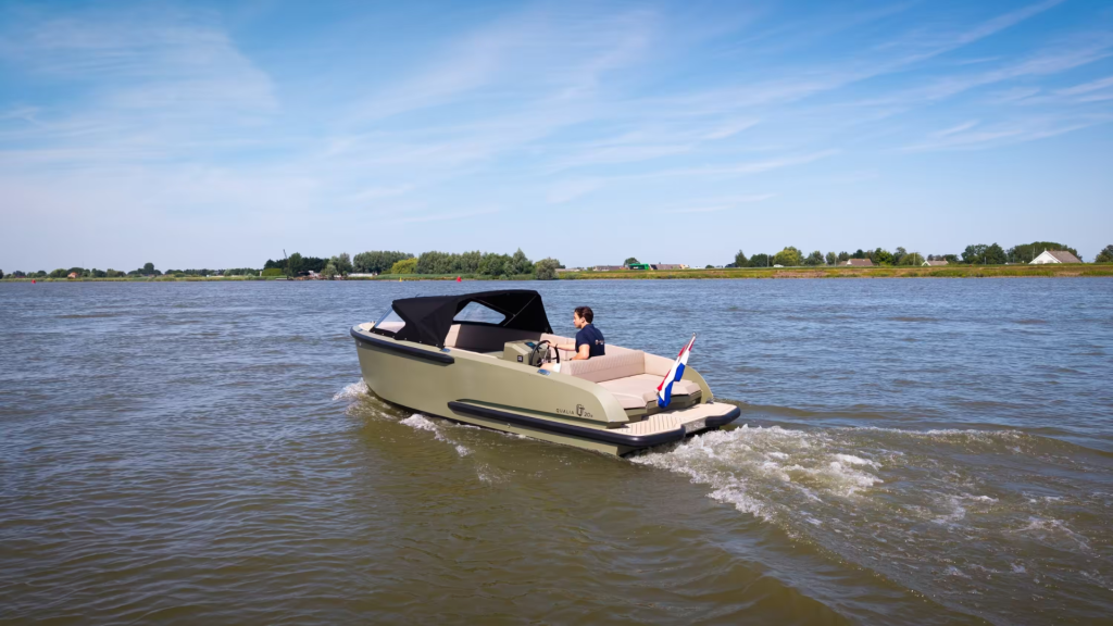 Qualia QT20 E | Elektrische aluminium tender — foto 9 van 24