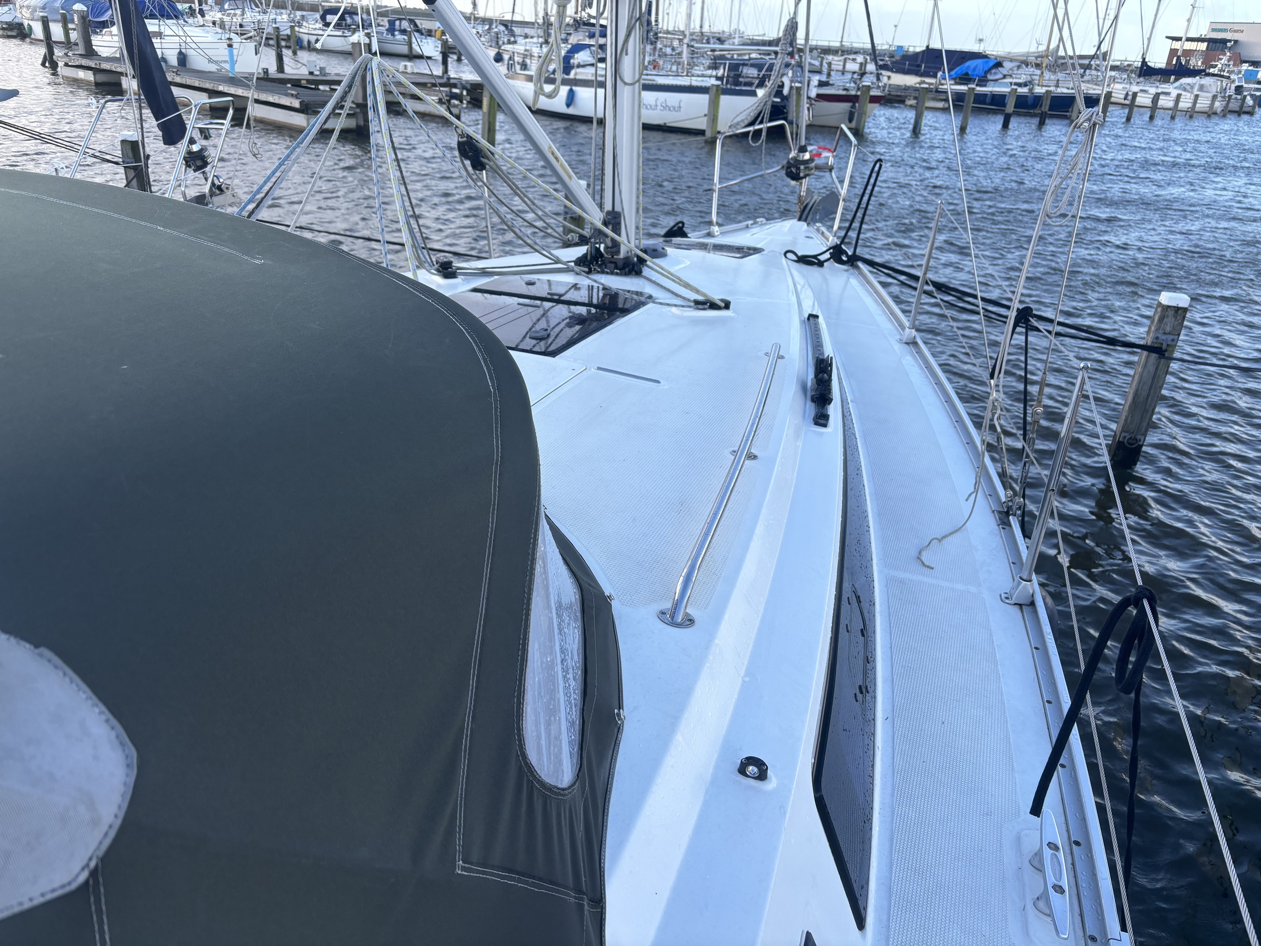 Bavaria 33 Cruiser — foto 8 van 25