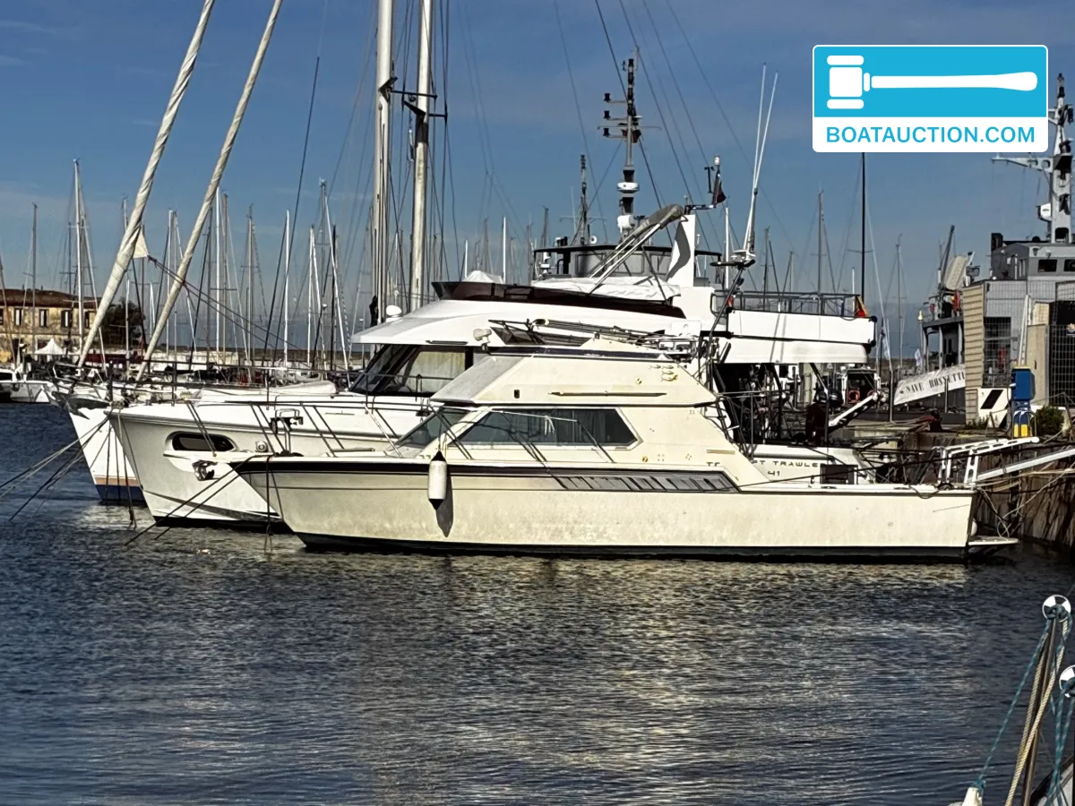 Hatteras 32 Sport Fly — foto 3 van 16