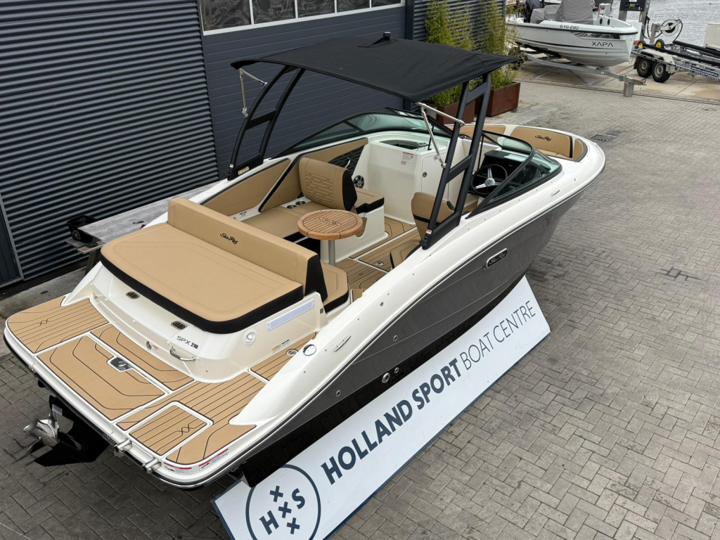 Sea Ray 210 spx — foto 20 van 38