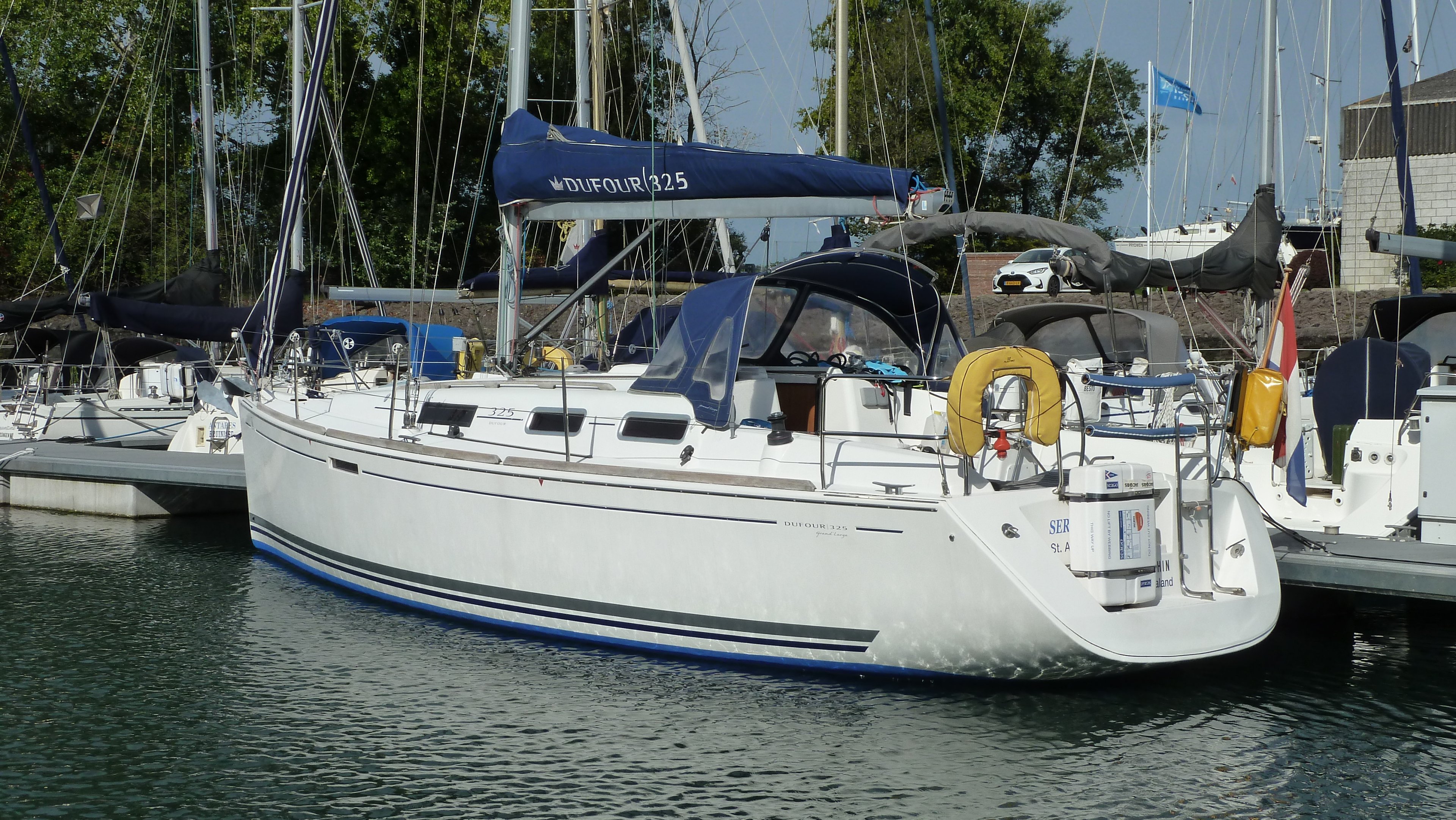 Dufour 325 Grand Large — foto 4 van 12