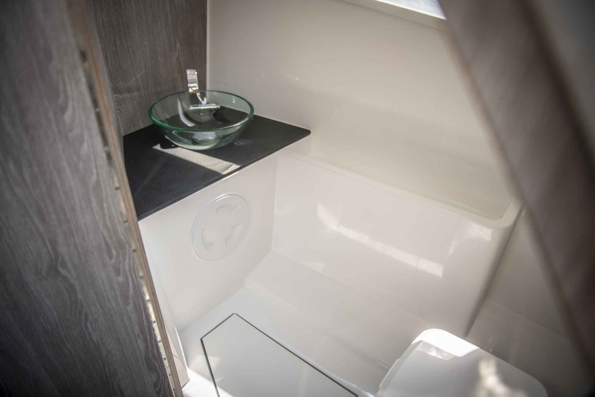 Maxima Boats 800 Cabin — foto 15 van 21