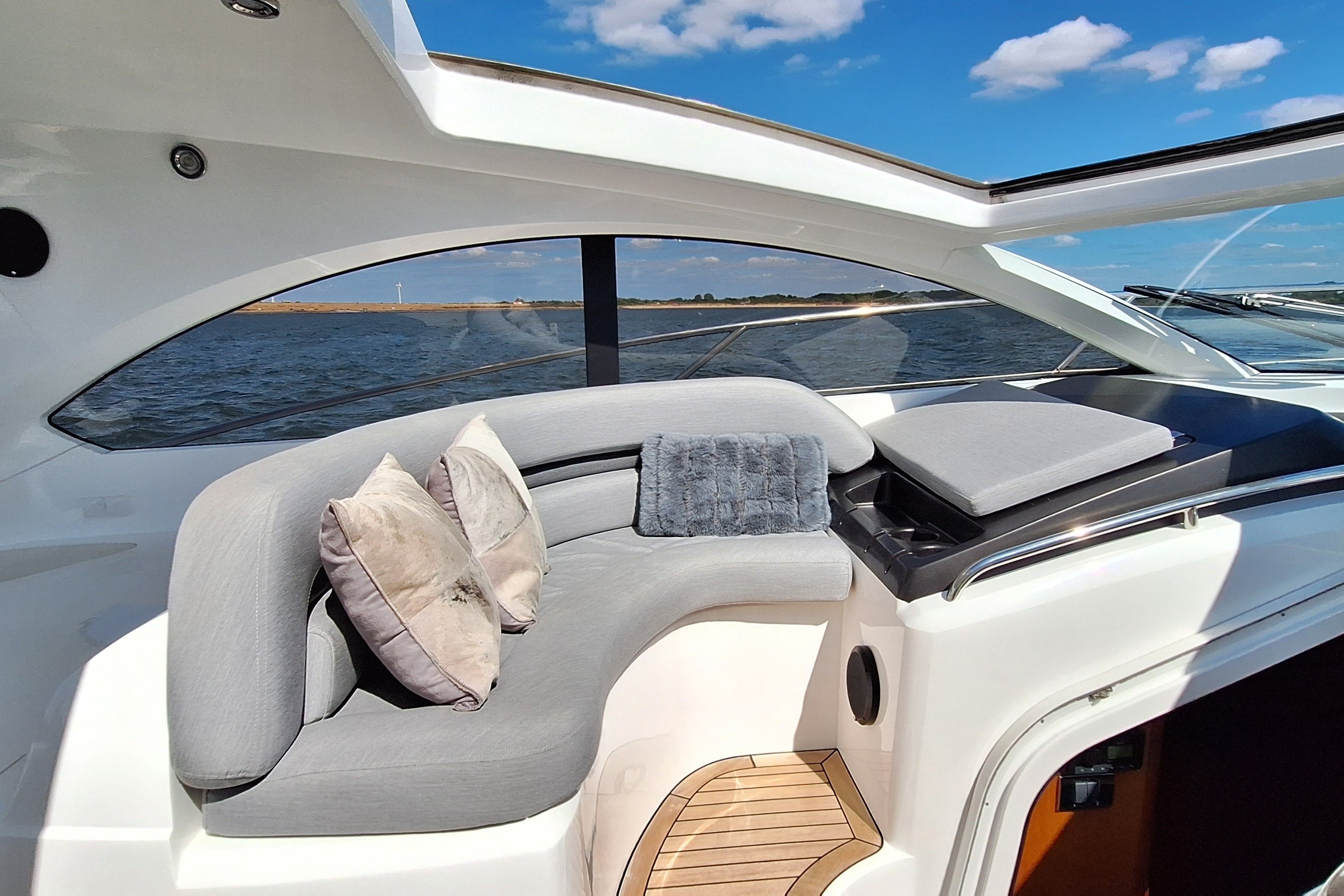 Sunseeker Portofino 47 — foto 42 van 92