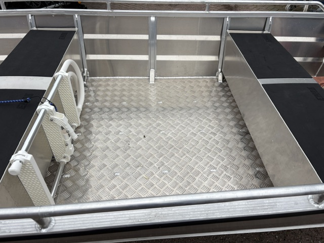 Emok B400 met kussenset ( zonder motor ) — foto 10 van 13