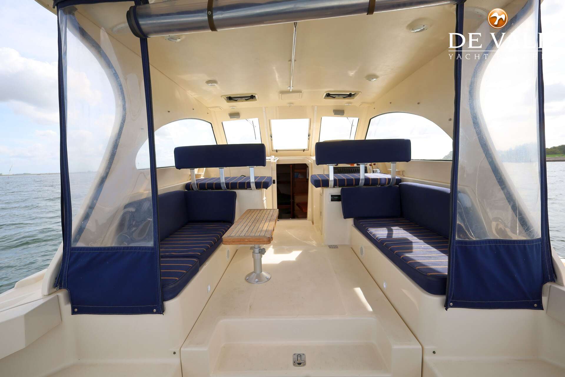 Mainship 34 Rumrunner II — foto 15 van 41