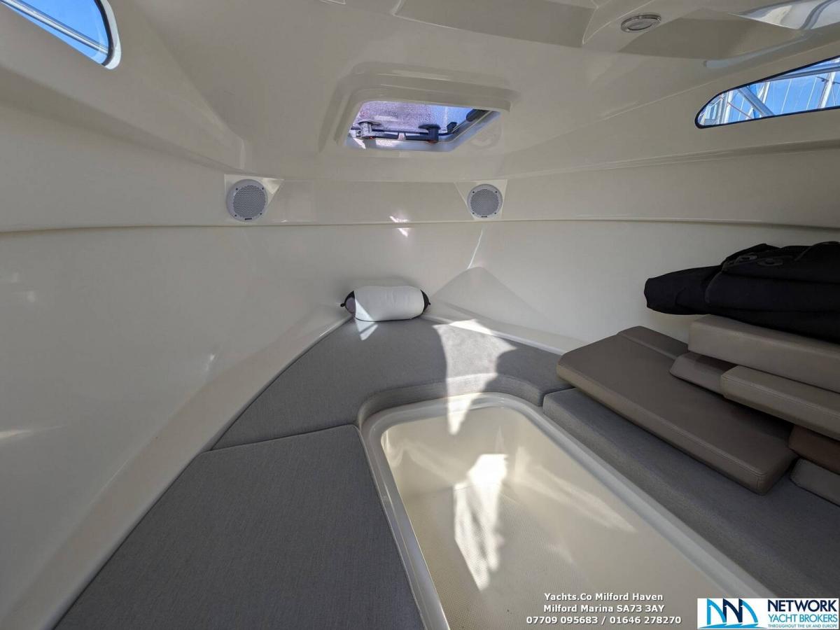 Quicksilver 555 Cabin — foto 9 van 37