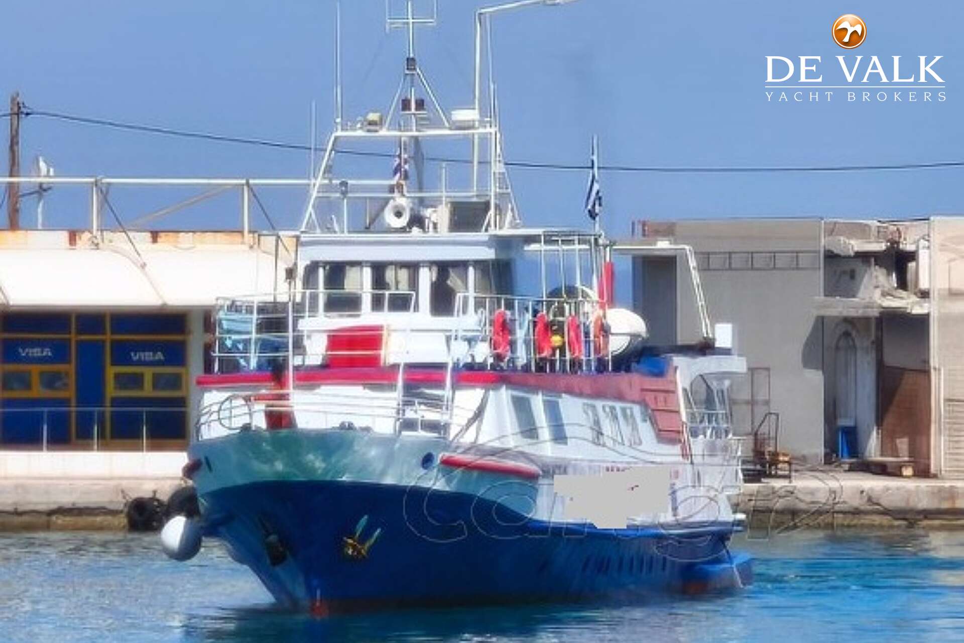 Day Passengers Ship Alexander Green 80 — foto 8 van 9