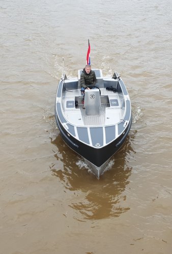 Van Vossen 600 tender DE GROOTSTE SLOEPENSHOWROOM VAN NEDERLAND — foto 7 van 10