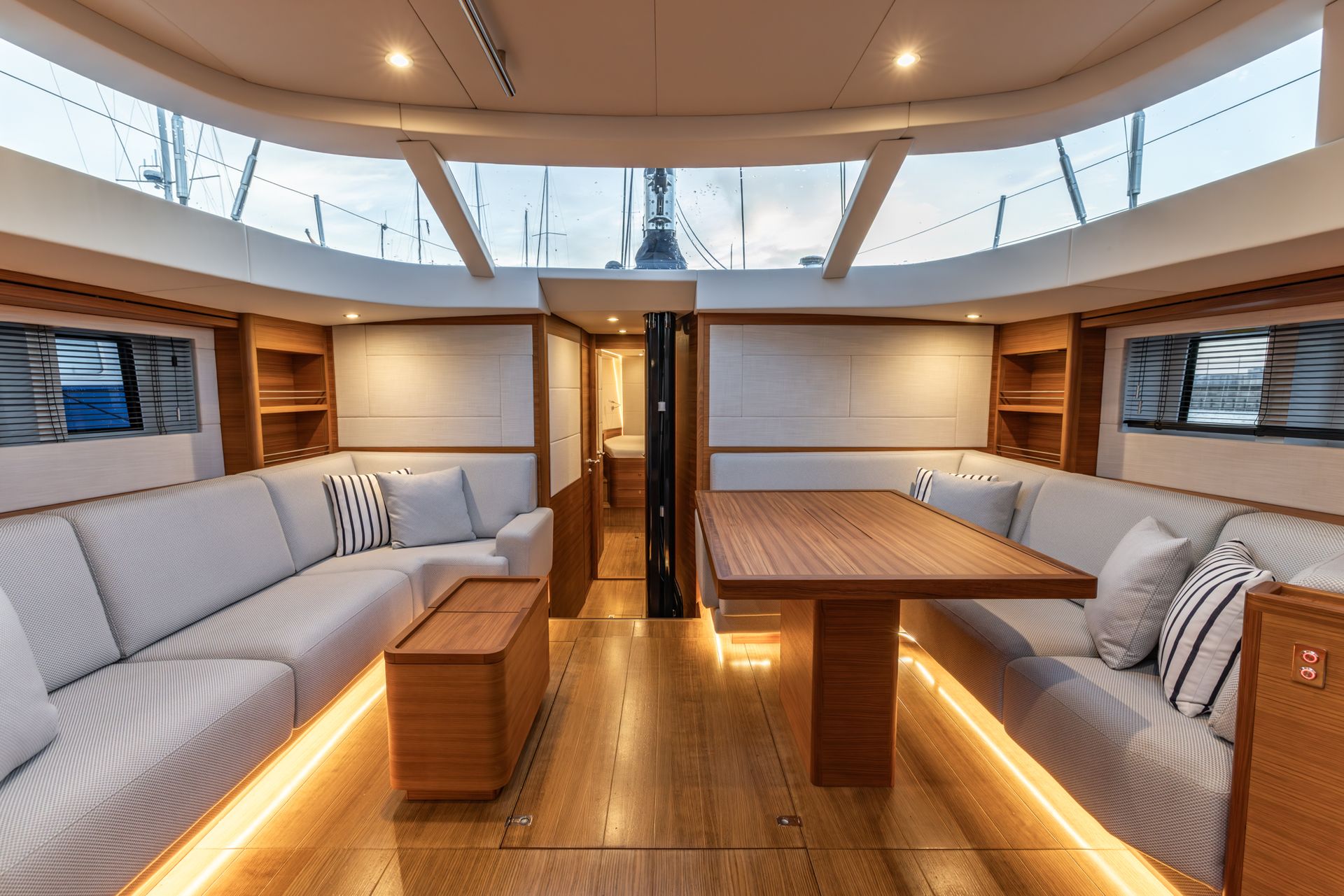 Aluminium RSC 1900 MKII Lifting Keel - "null" — foto 4 van 12
