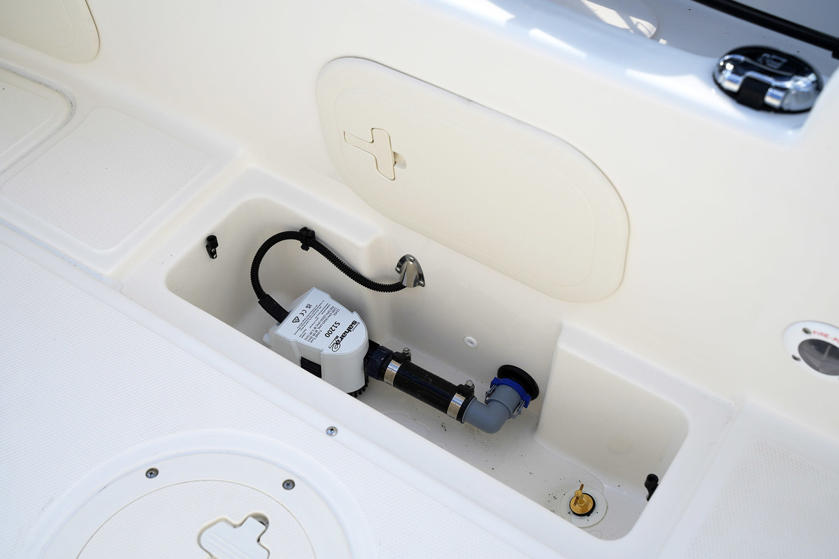 Boston Whaler 170 Montauk — foto 31 van 44