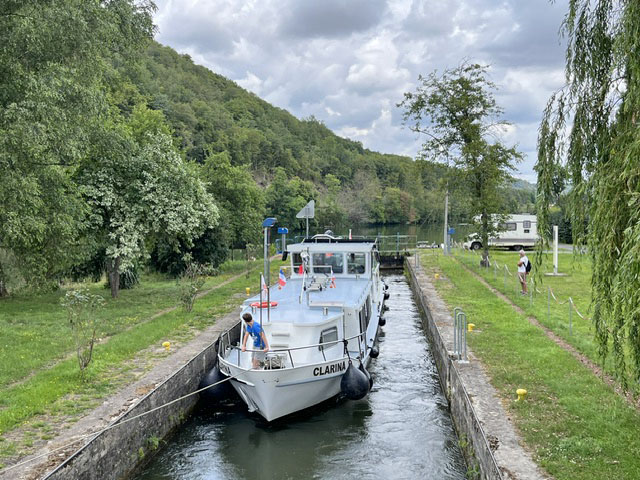 Luxe Varend Woonschip Rijn gecertificeerd — foto 70 van 71