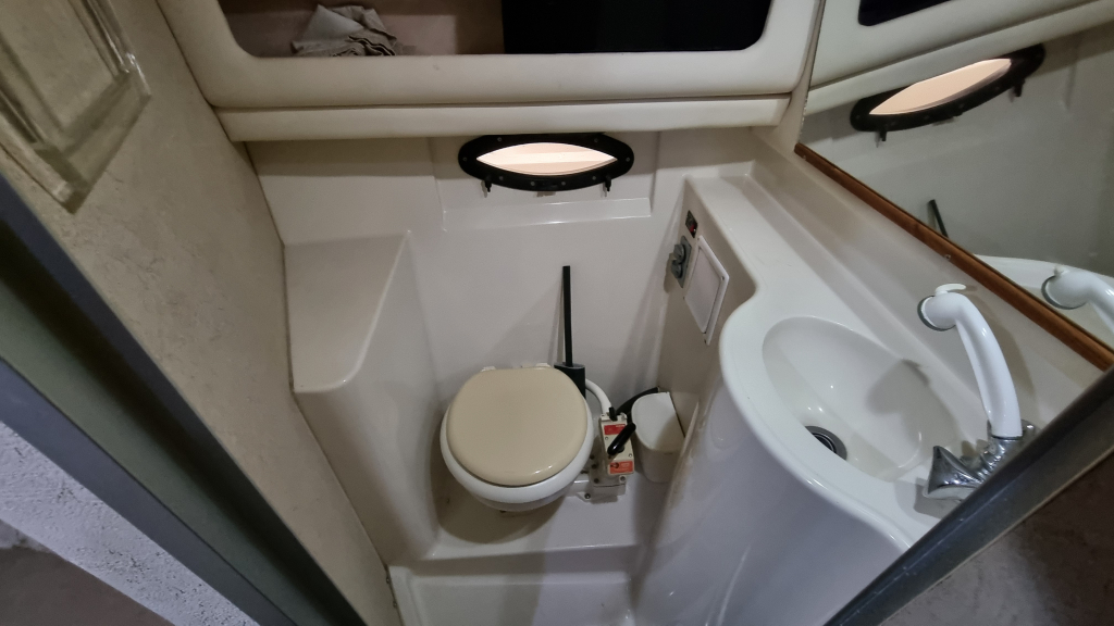 Maxum 2300SCR met trailer (in bijzonder nette staat!) — foto 27 van 39