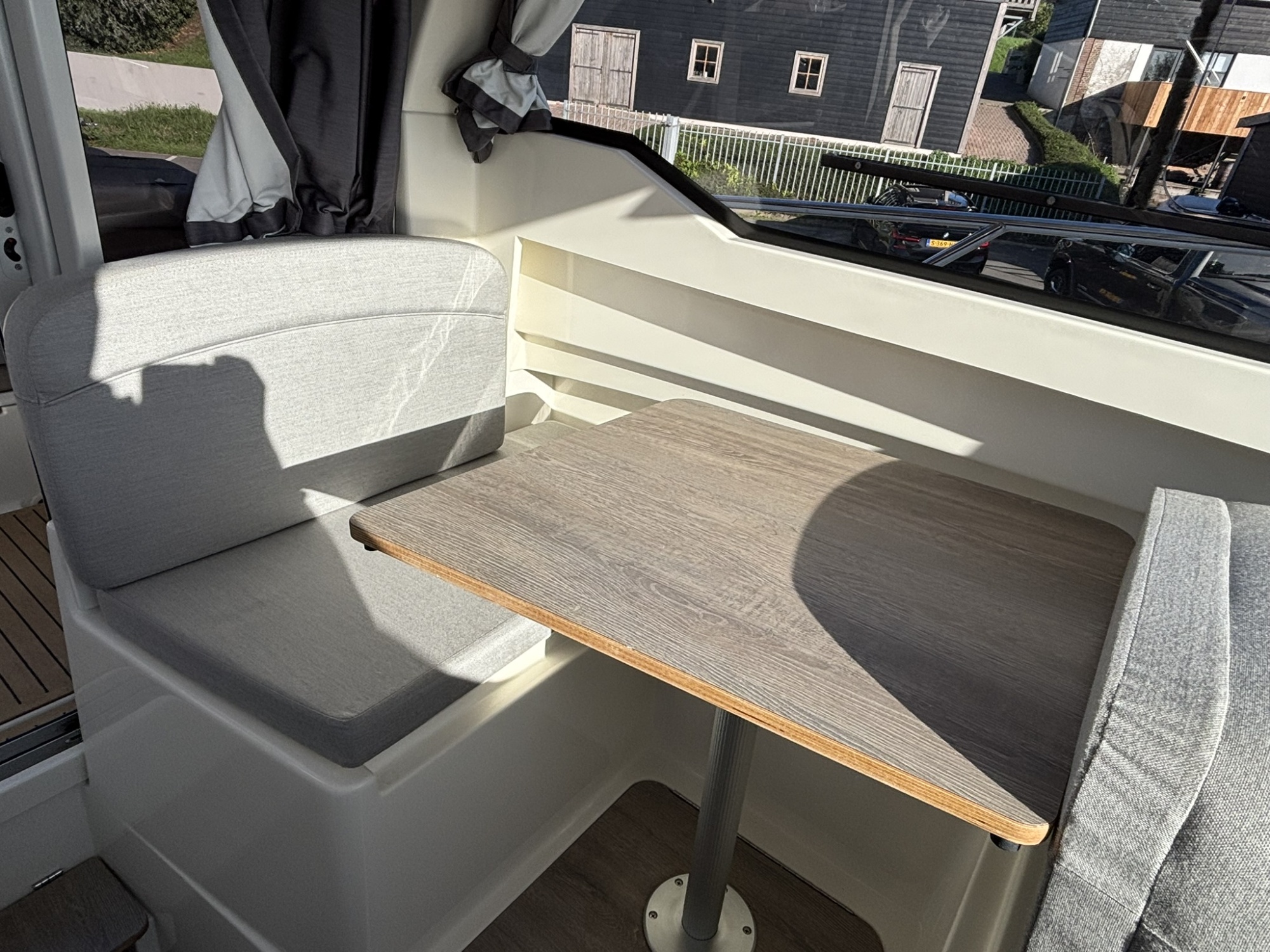 Quicksilver 675 weekend met Mercury 175 pk V6 — foto 7 van 19