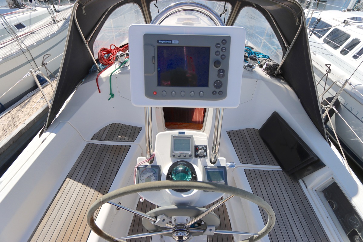 Hunter 33 — foto 44 van 52
