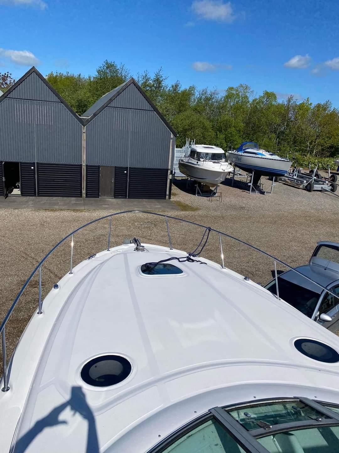 Sea Ray 375 Sundancer — foto 33 van 39