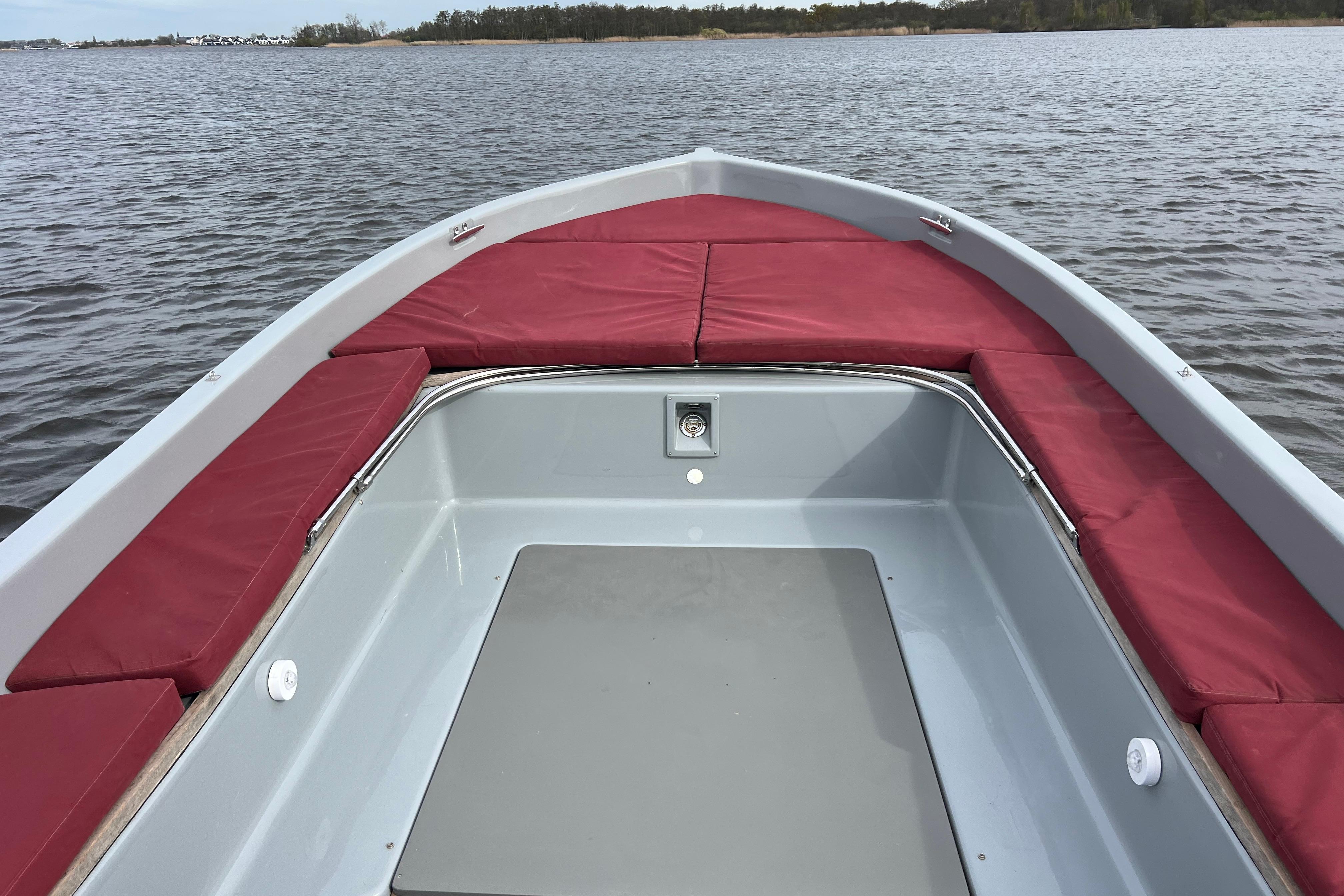 Seafury 730 — foto 11 van 17