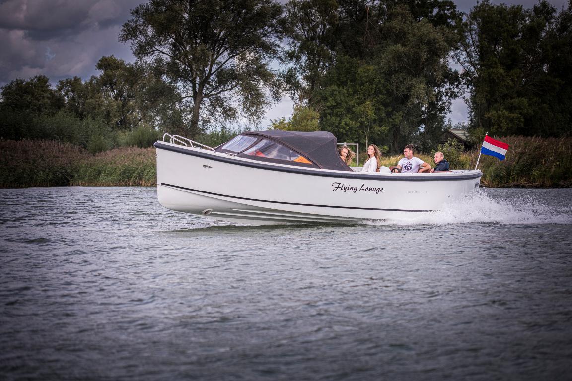 Maxima 750 Flying Lounge Sloep