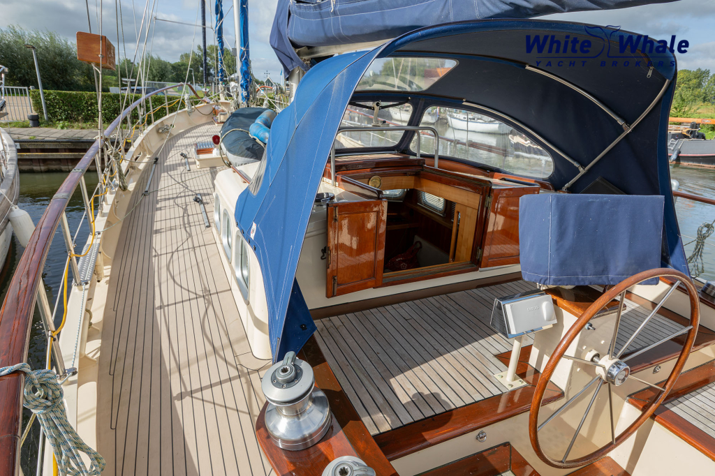 Pieter Beeldsnijder  Stagzeil schoener custom built refit — foto 17 van 87