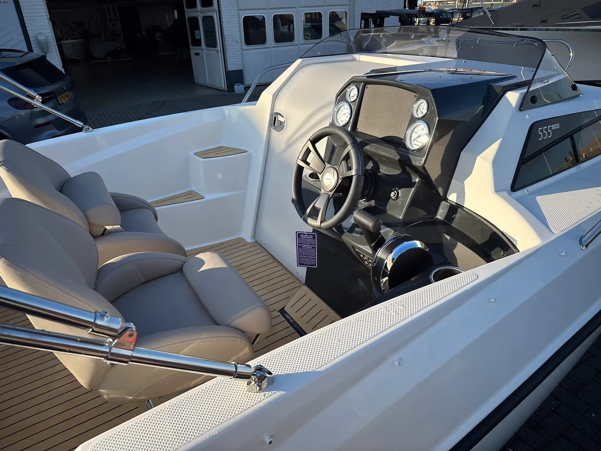 Quicksilver 555 Cabin — foto 8 van 12