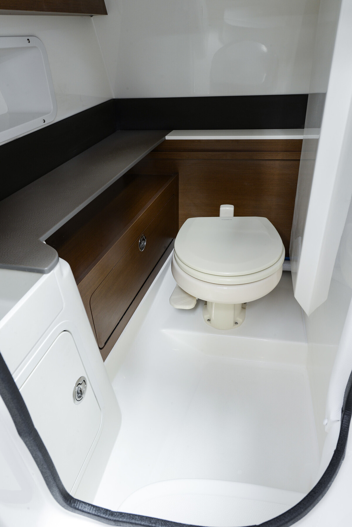 Sea Ray SDX 290 — foto 10 van 12
