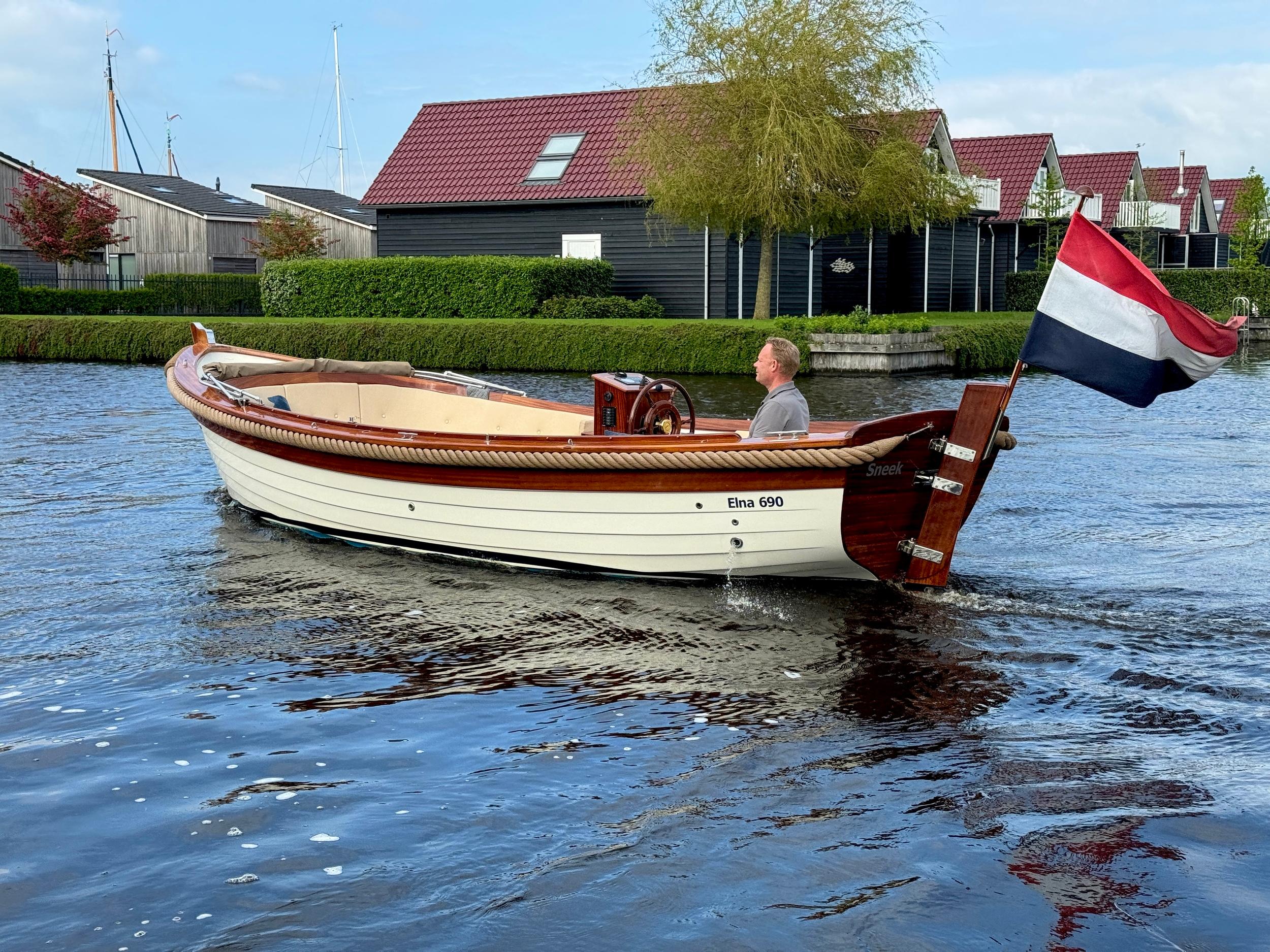 Elna 690 — foto 18 van 29