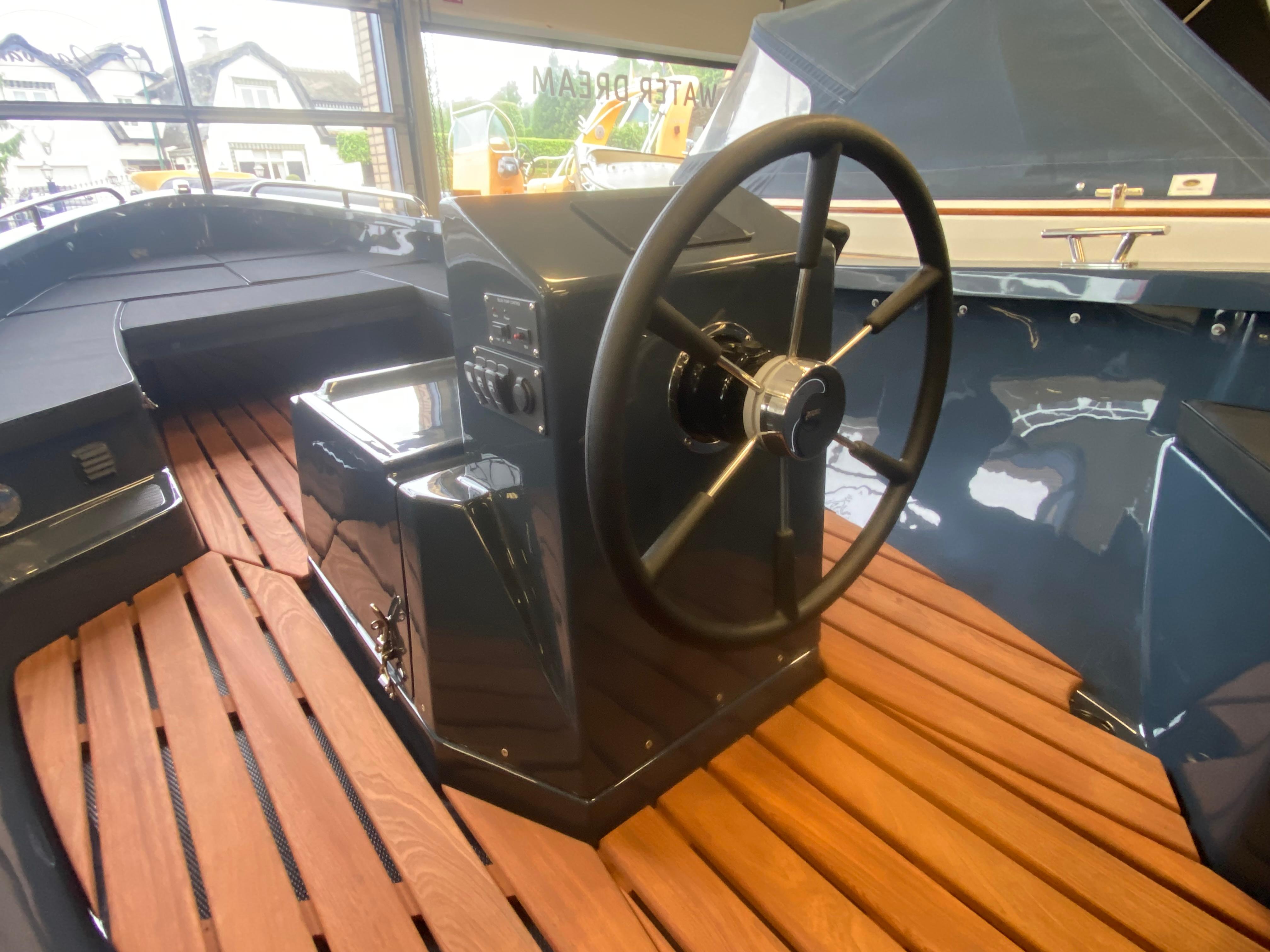 Stormer Lifeboat 60 — foto 6 van 11