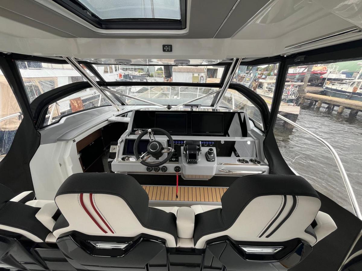 Jeanneau Cap Camarat 12.5 WA — foto 48 van 49