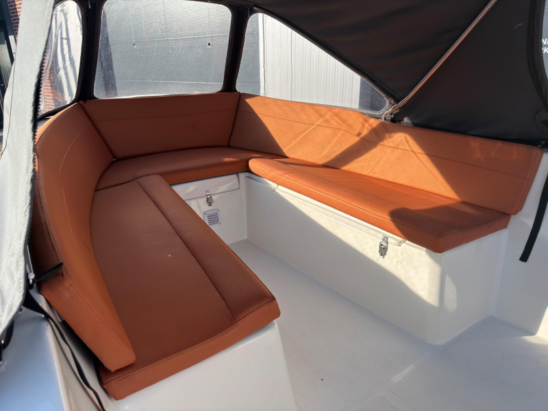 Liberty 555 Tender — foto 7 van 12