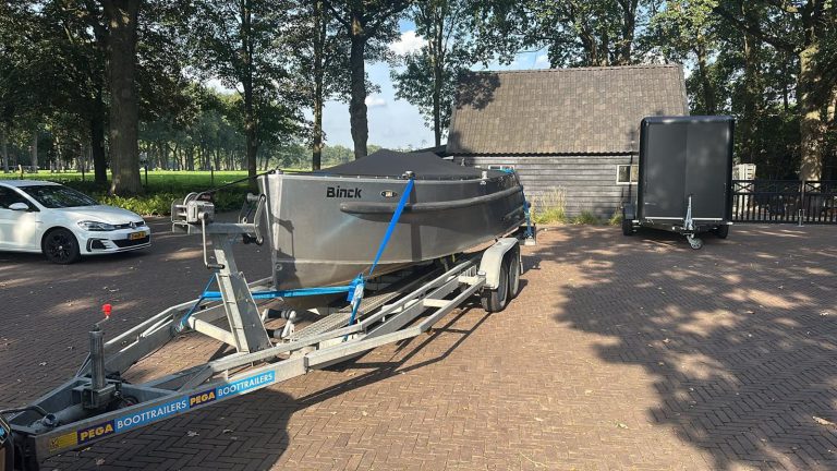 Van Vossen 595 Tender – Occasion met Suzuki 30 pk (2022) — foto 8 van 8