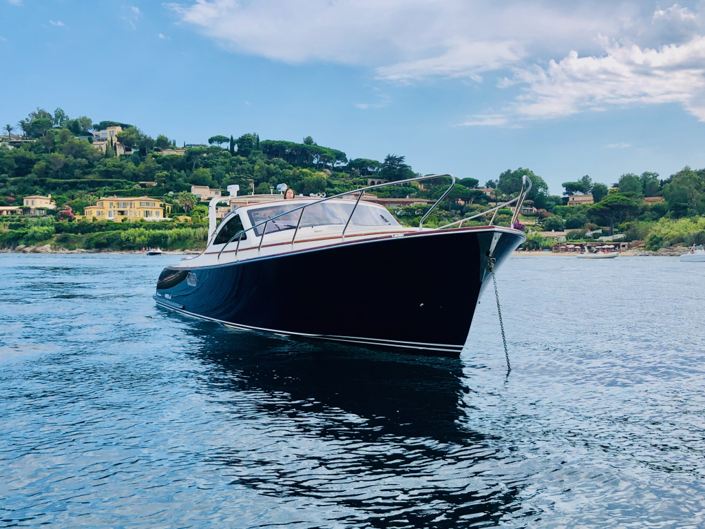 LongIsland 40 Runabout — foto 2 van 25