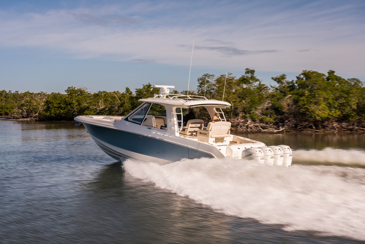 Boston Whaler 380 Realm — foto 3 van 32
