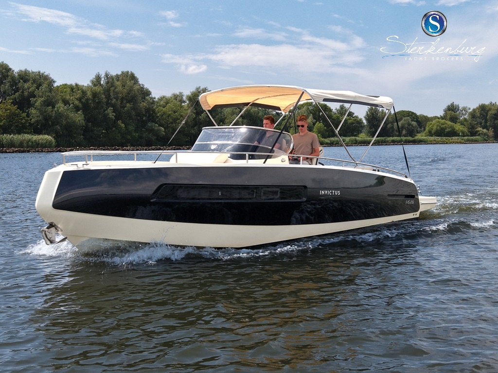 Invictus 280 GT — foto 9 van 42
