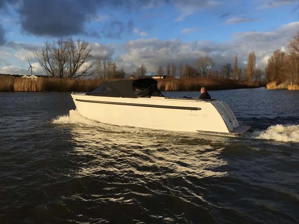 Maxima 730i | Diesel tender | Vanaf €43.950,- — foto 8 van 16