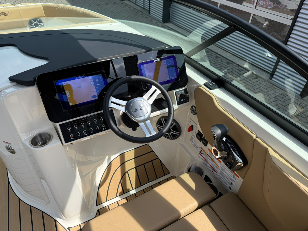 Sea Ray SDX 230 — foto 21 van 50
